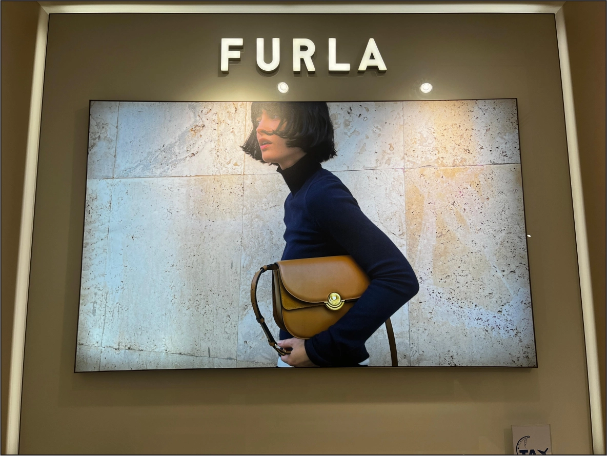 Furla isiqli herfler